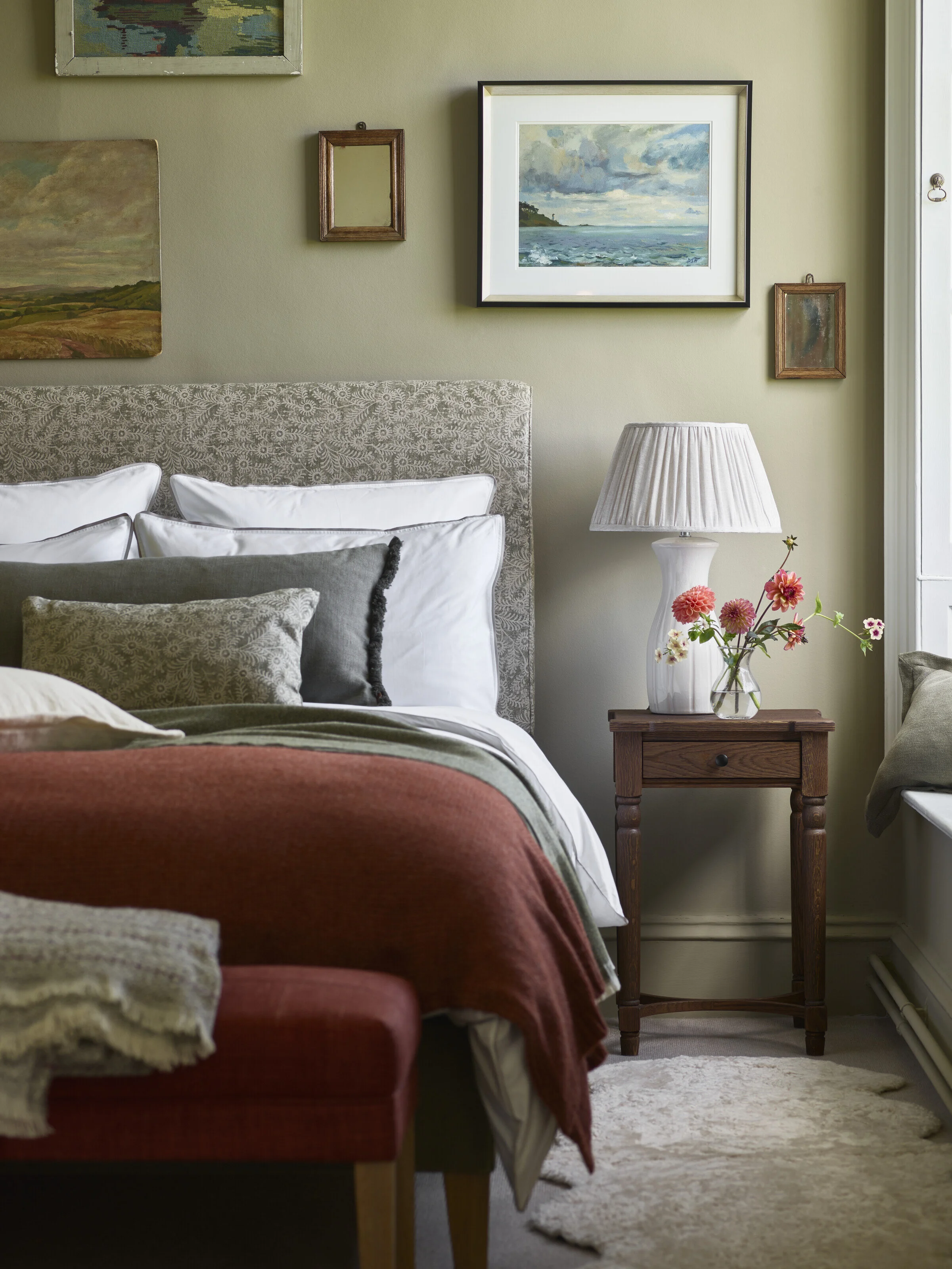 Large-AW20_BlenhaimSideTable_343.jpg