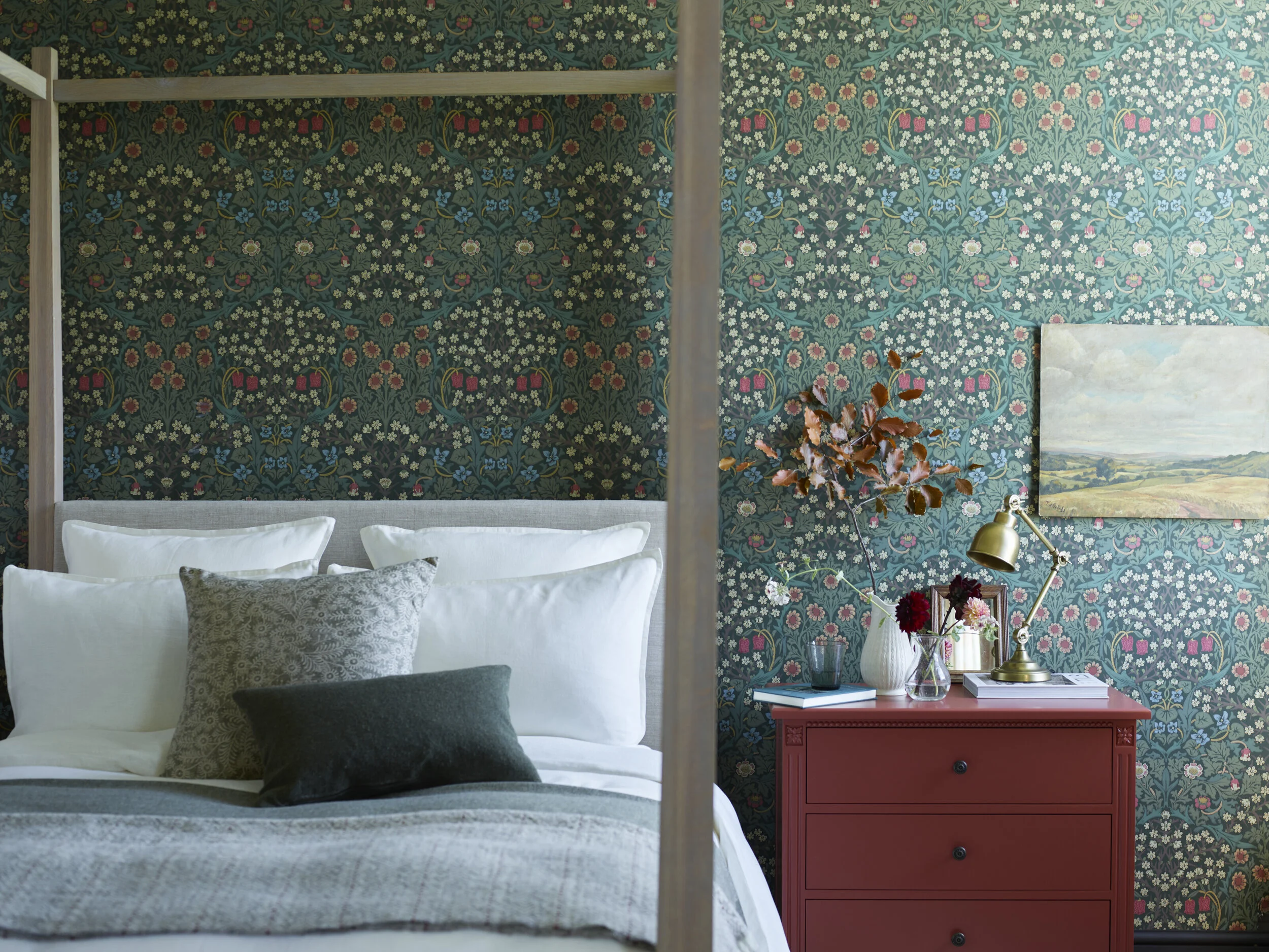 Large-AW20_Bed_717.jpg
